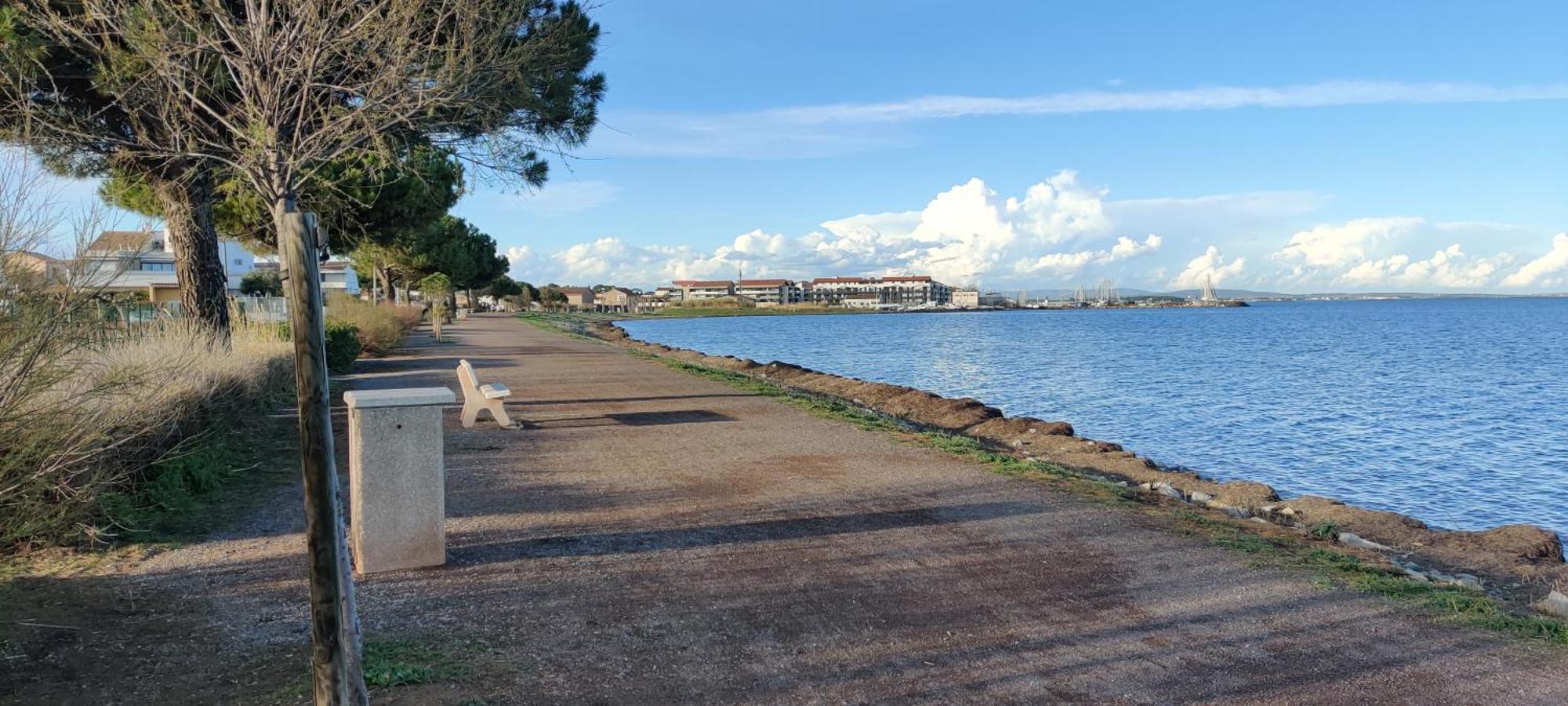 Rue Galilee Panzió Marseillan Kültér fotó