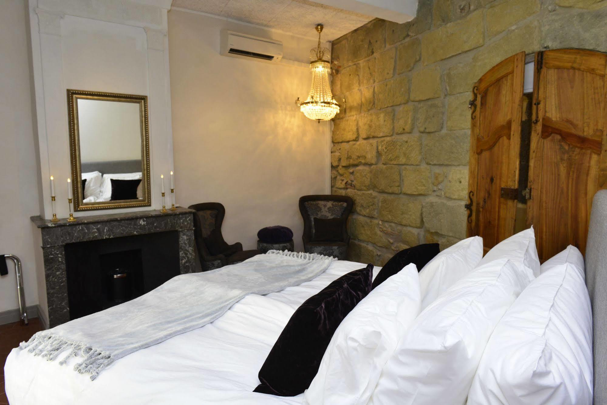 Rue Galilee Panzió Marseillan Kültér fotó